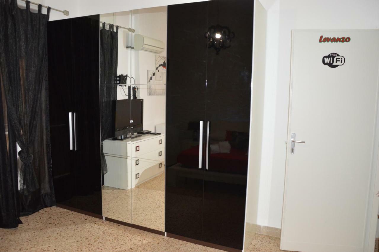 B&B Il Profumo Del Porto Trapani Bagian luar foto